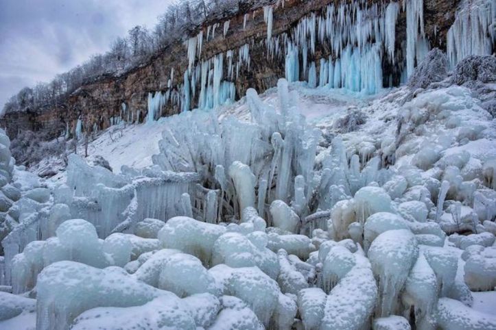 Niagara Falls Frozen - 12